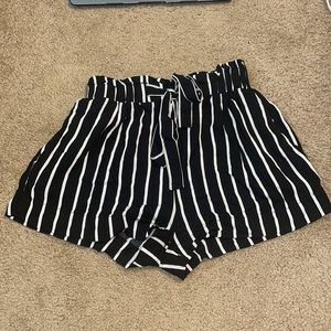 Stripped dress shorts